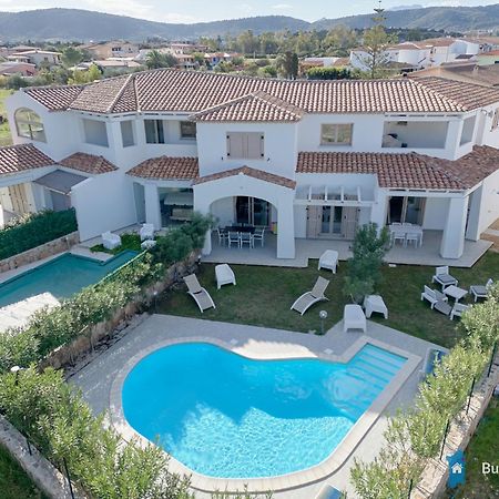 Villetta Con Piscina Budoni Affitti Spiaggia 700 Mt Екстер'єр фото